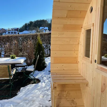 Semesterbostad Traumhaus Am Maar 2